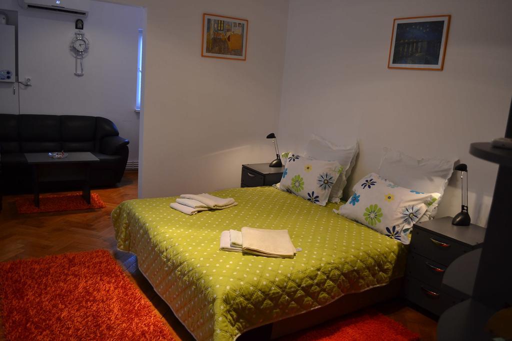 Victoria Studio * Bucharest