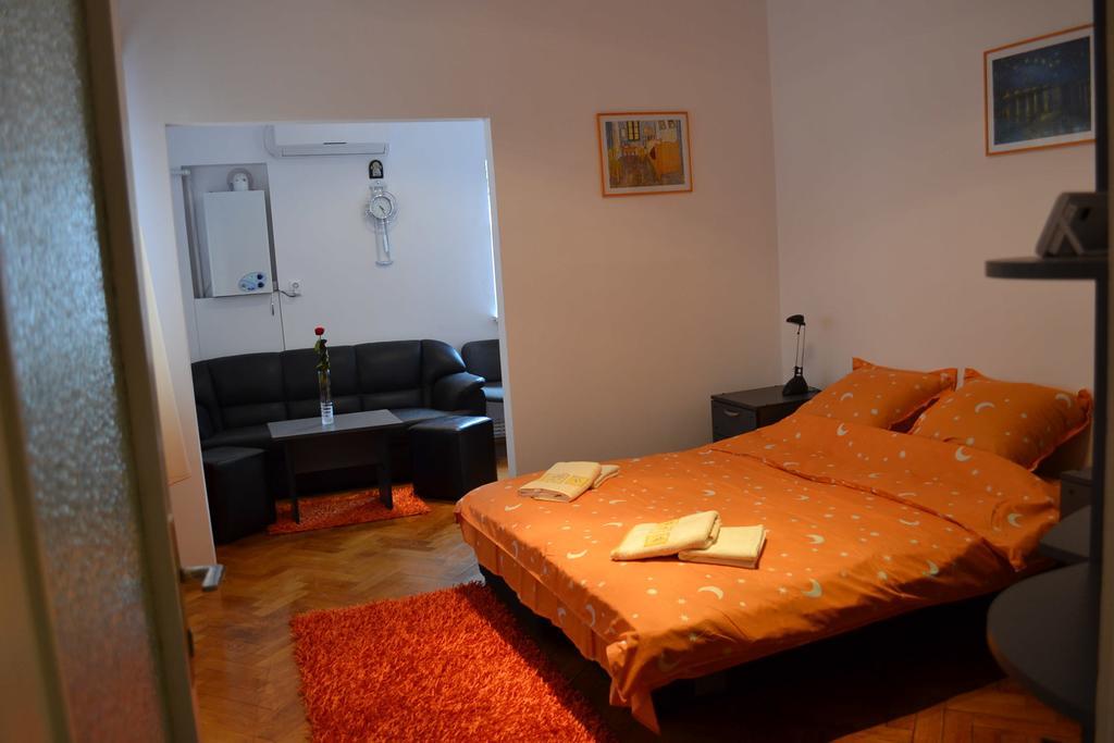 Victoria Studio Bucharest